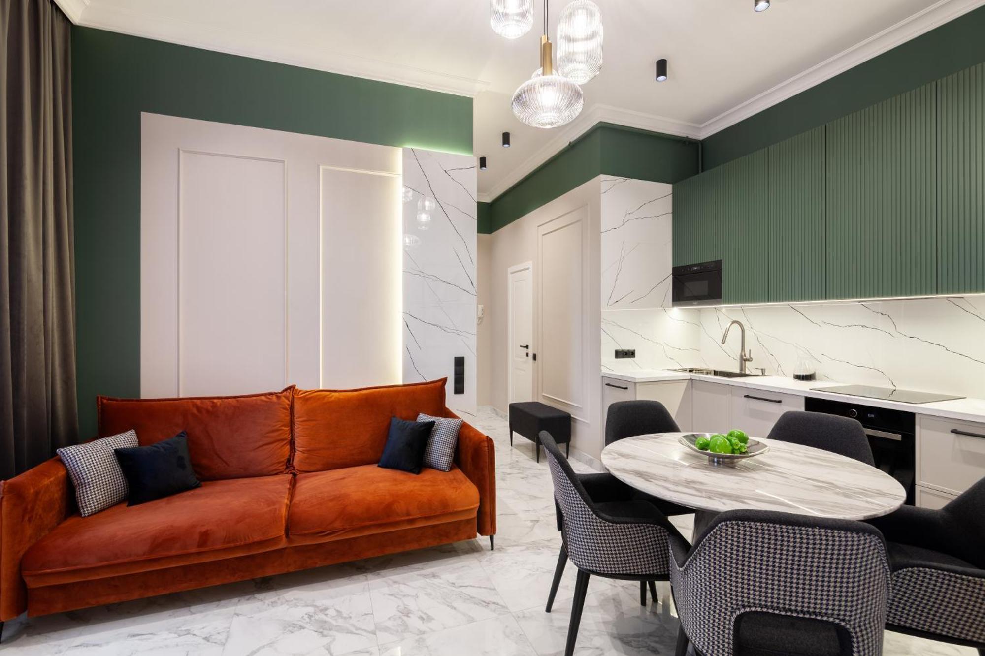 Leogrand Apartments On Franka 35 Lviv Bagian luar foto
